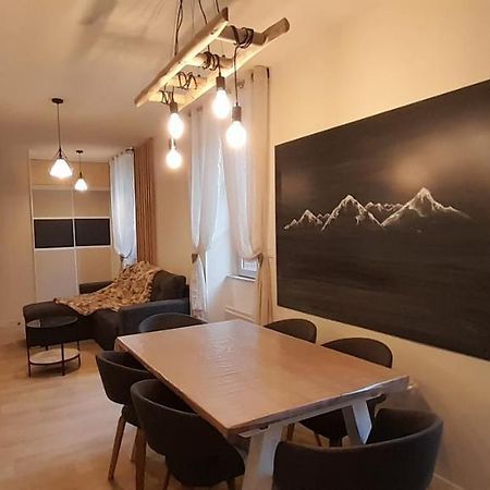 Tres Bel Appartement T3 Hyper Centre Entierement Renove En 2022 Luz-Saint-Sauveur Exterior foto